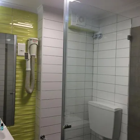 안조 아줄 리스본