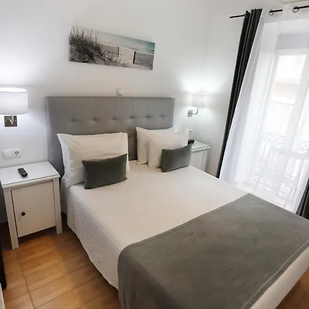 アンジョ アズール ゲストハウス