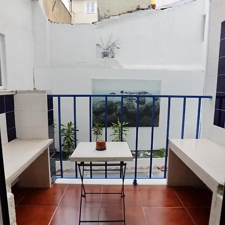 ゲストハウス アンジョ アズール 4*